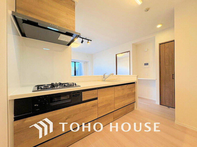 キッチン シンプルな部屋の雰囲気に溶け合うナチュラルキッチン