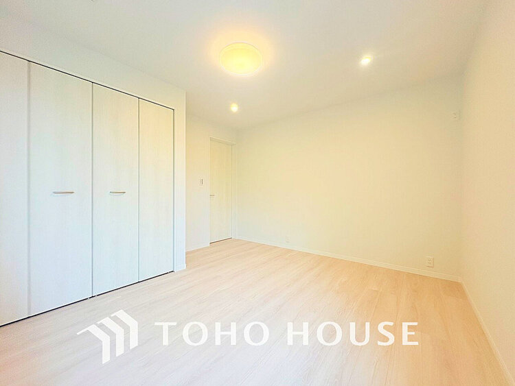 内装 家具の配置のし易い室内です。趣味の部屋としても充分な広さです