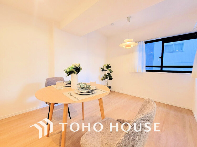 内装 1日の疲れを癒し、心地よく寛げるようゆったりとした広さをしています