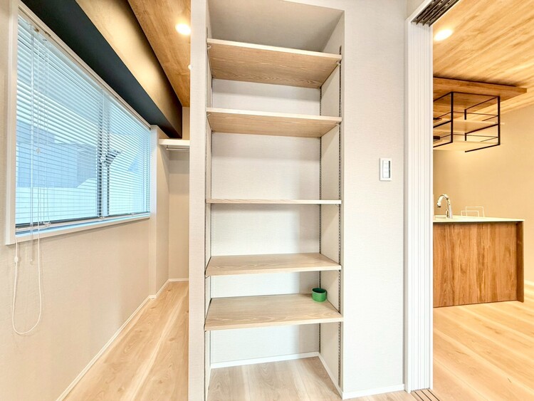 その他 収納スペースが付いていて、お部屋を広く使っていただけます。