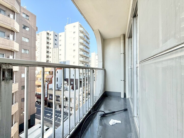 その他 朝の澄んだ空気や、夕方に吹く清々しい風を感じられるバルコニー。