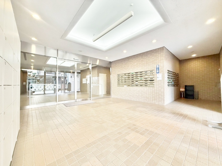 エントランス エントランスは、毎日の行き帰りで使う大事な空間です。