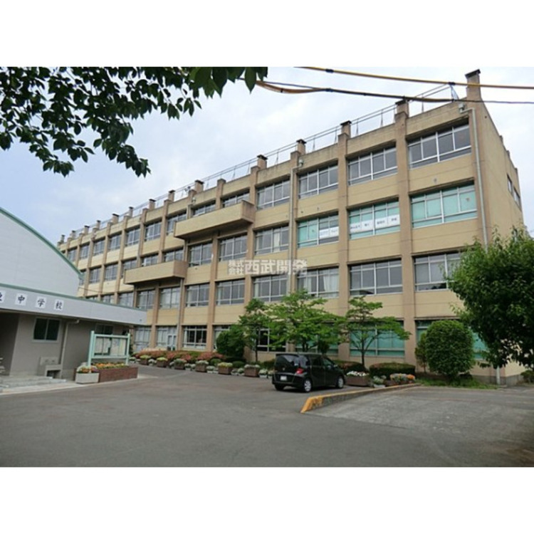 周辺 大東中学校(約550m)