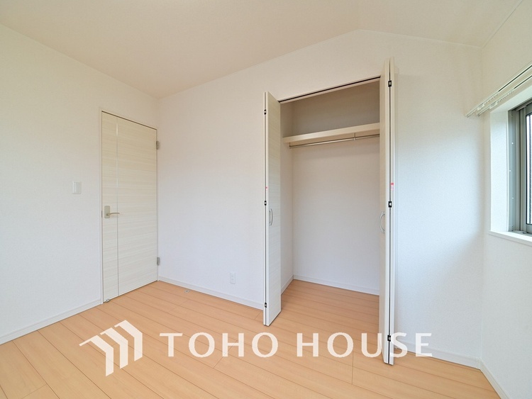 内装 全居室に収納スペースを完備、荷物が多い方でも安心の収納力