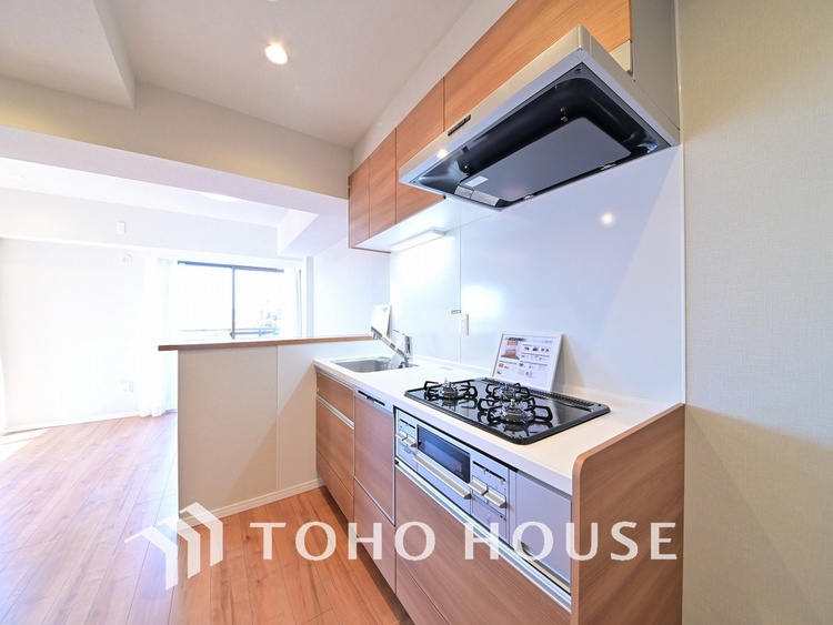 キッチン シンプルな部屋の雰囲気に溶け合うナチュラルキッチン