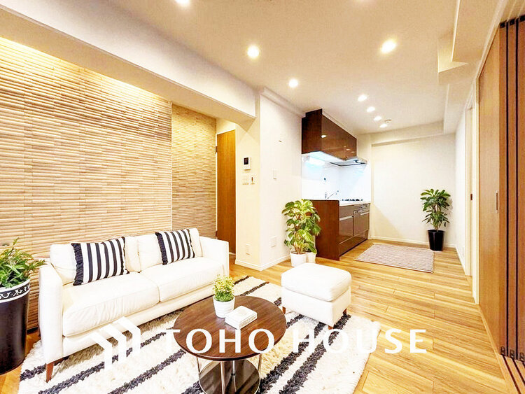 内装 明るいLDKは自然と家族が集まるコミュニケーションの場所に（家具は全てCGです）