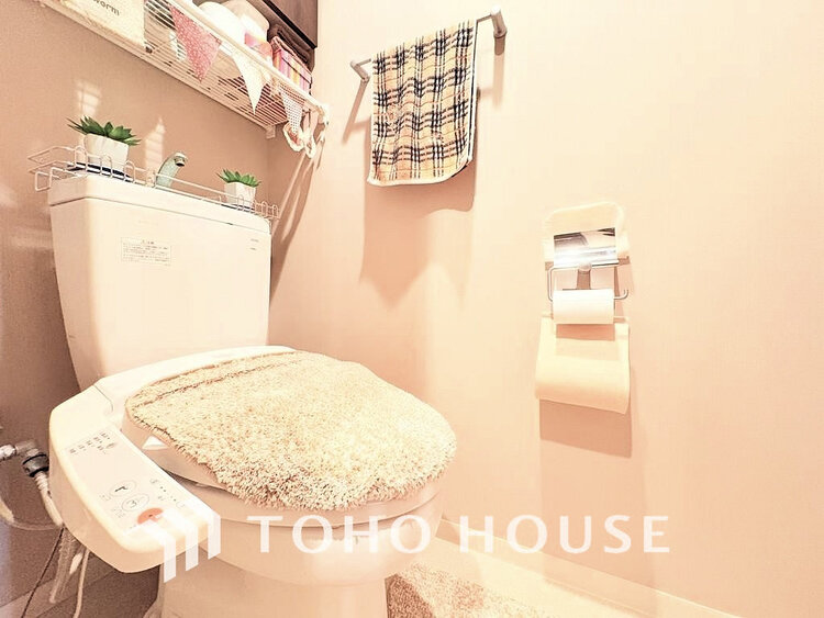 トイレ トイレには快適な温水洗浄便座付(現地には家具があります)