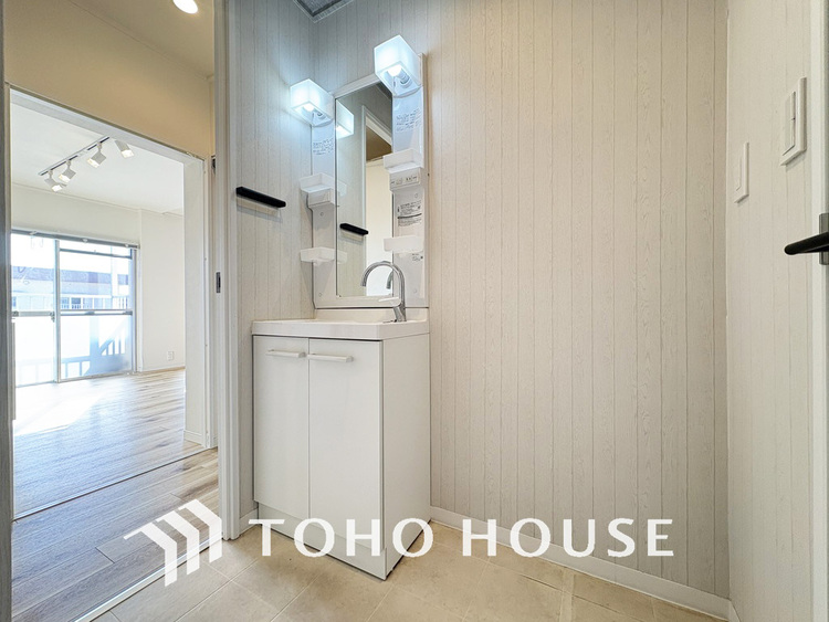 洗面 清潔感のある洗面室