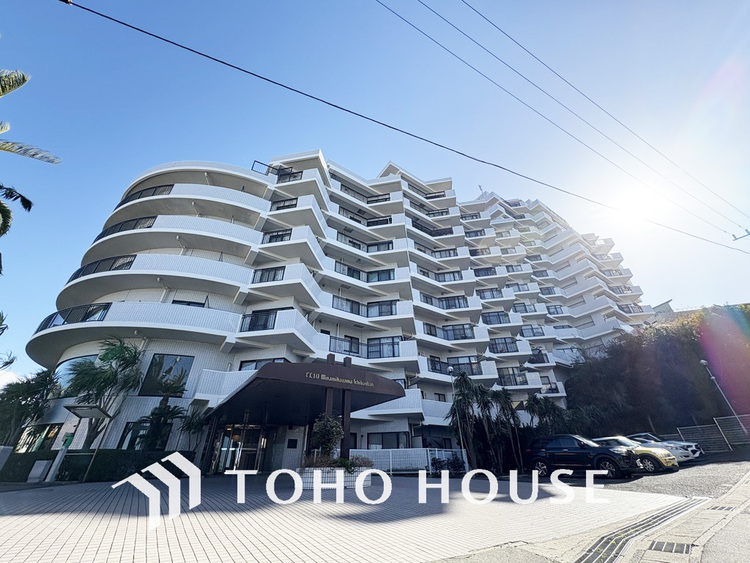 外観 〜7階部分南向きのため陽当り・眺望良好〜リビングからは相模湾・大島が見渡せます〜