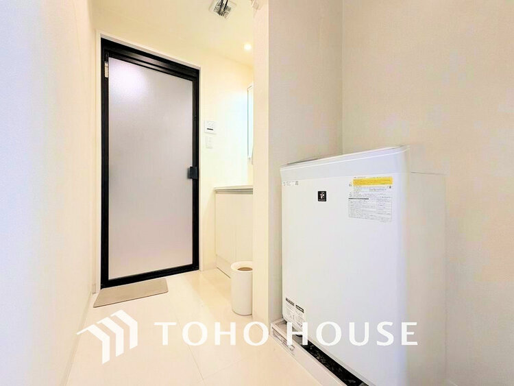 洗面 ランドリースペース(現地には家具があります)