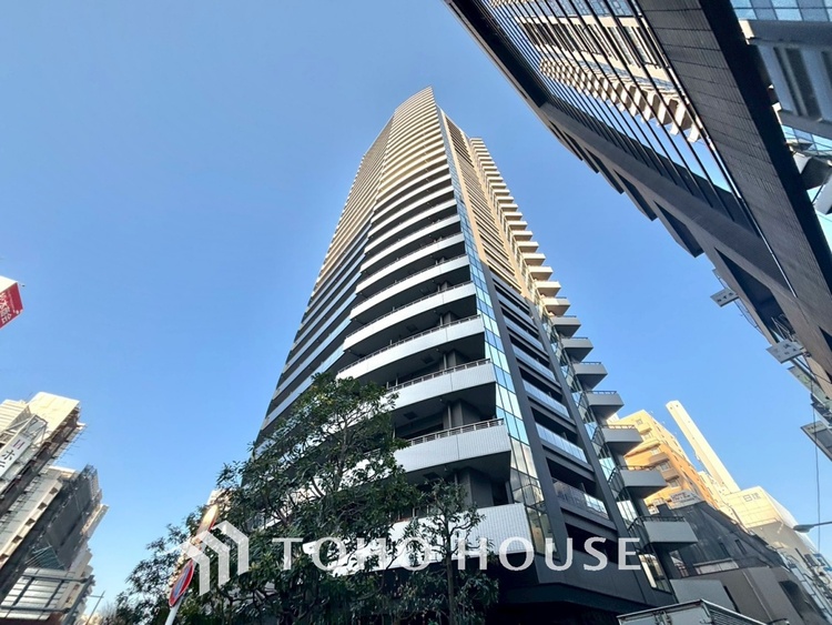 外観 ほんの少しのこだわり。ちょっとした色使いがその家がもつ雰囲気、趣（おもむき）を携え、暮らす家族や訪ねてくる友人・知人に新鮮な香りを運んできます。