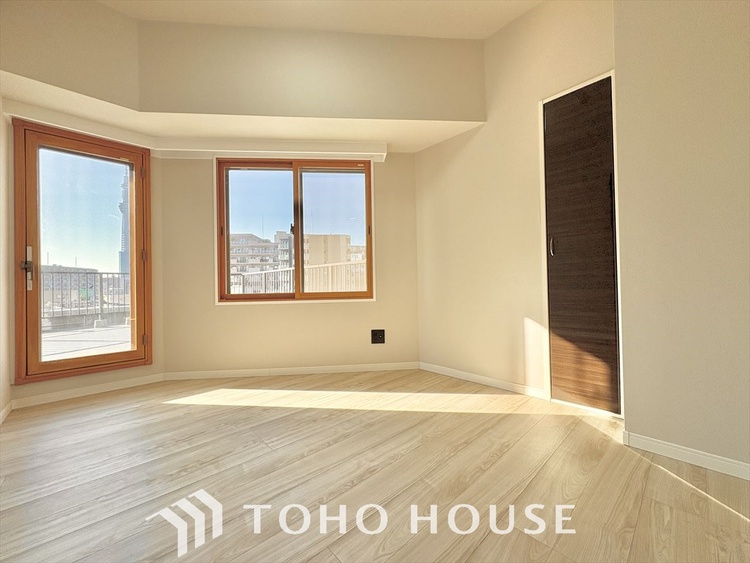 内装 寝室は一日の疲れを癒す大切な空間。快適で落ち着けるおすすめの間取りです。