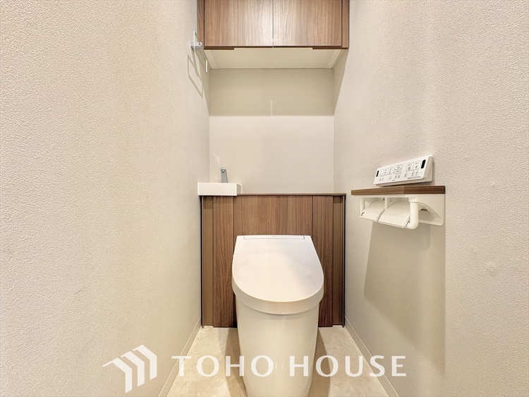 トイレ 清潔感あふれる快適なトイレ。毎日を心地よく過ごせるおすすめポイントです。