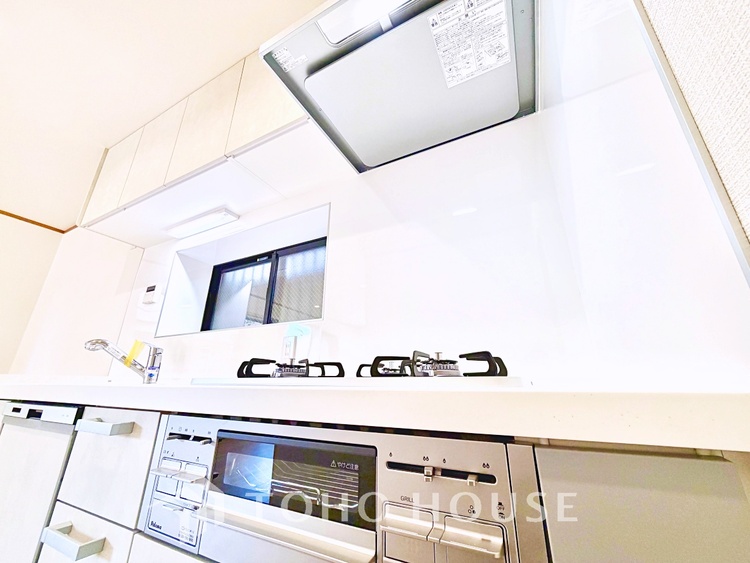 キッチン 【Kitchen】インテリアだけでなく、毎日のお料理を楽しく、軽やかにする多彩な設備・仕様。