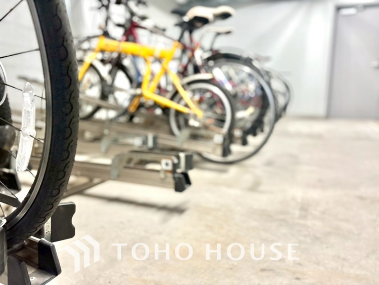 その他 【BICYCLE PAEKING LOT】◆駐輪場◆快適な生活には欠かせない自転車。開放的な駐輪場がございます。