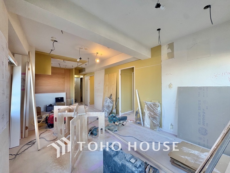 内装 現在改装中◆扉を◆開くとこの景色。家族の”おかえり”の声が聞こえてきそう。