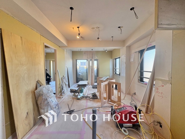 内装 現在改装中◆住む喜び、楽しさ、感動◆を君と共有したい。いつまでもずっと家族を見渡せるこの広い空間で。
