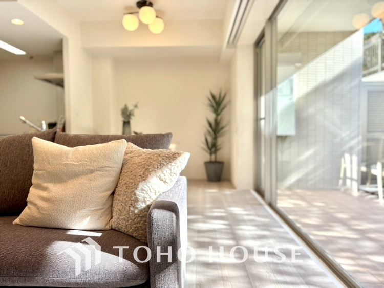 内装 【LIVING】◆家族◆愛する家族を一目で見渡せる。家族が集う空間。永遠に続く幸せな毎日を、ここで。