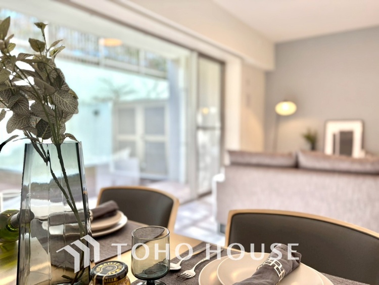 内装 【LIVING】◆simple is best◆無駄のない綺麗なつくりのリビングルームであなただけの暮らしを。