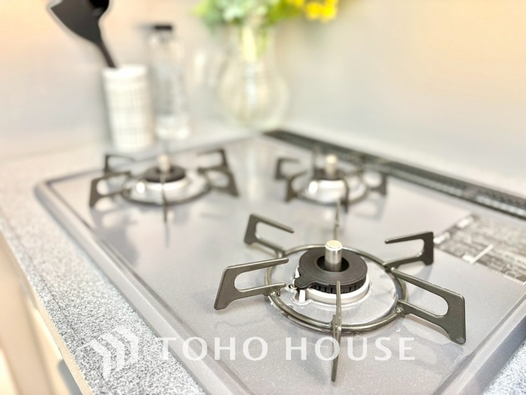 キッチン 【KITCHEN】◆家族のおはよう◆の声を笑顔で迎えてあげられるシステムキッチン。朝ごはんが楽しみでちょっと早起きしたくなるんです。