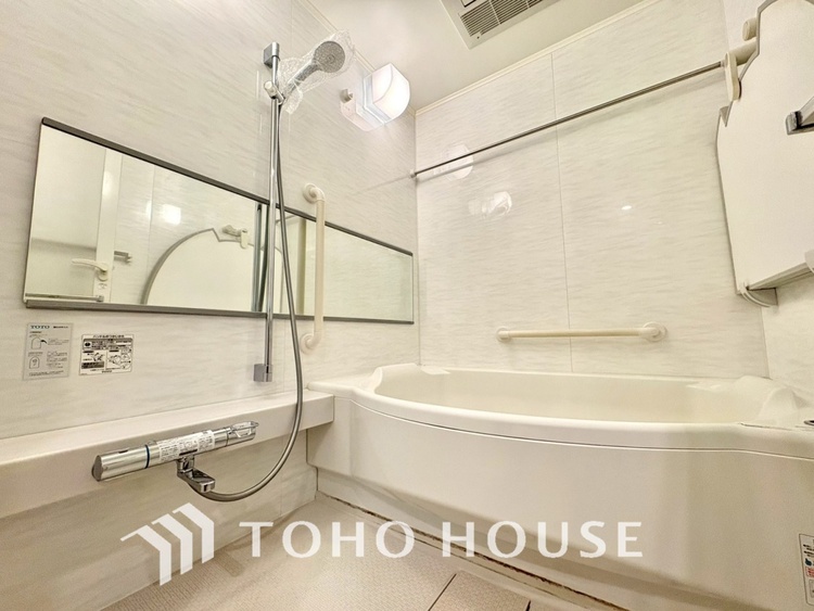 風呂 【BATHROOM】◆プライベートな空間◆simpleだからrelaxできるんです。こころもからだもキレイさっぱり。