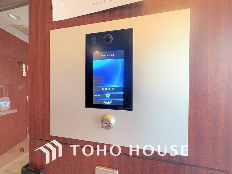 エントランス エントランスはオートロック完備で安心のセキュリティ性