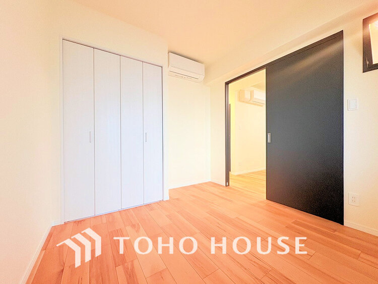 内装 1日の疲れを癒し、心地よく寛げるようゆったりとした広さをしています