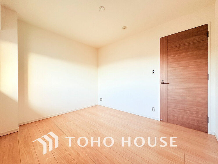 内装 1日の疲れを癒し、心地よく寛げるようゆったりとした広さをしています