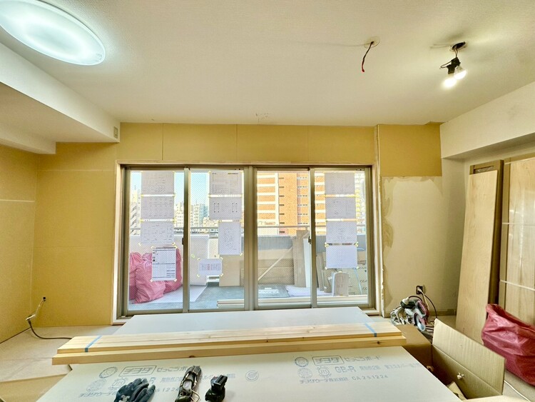 居間 落ち着いた雰囲気に包まれて、伸びやかな空間。