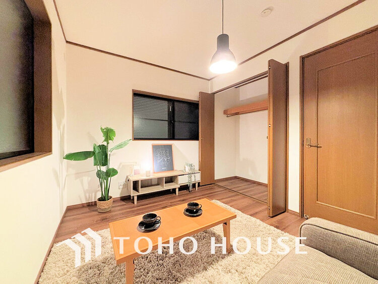 内装 家具の配置のし易い室内です。趣味の部屋としても充分な広さです