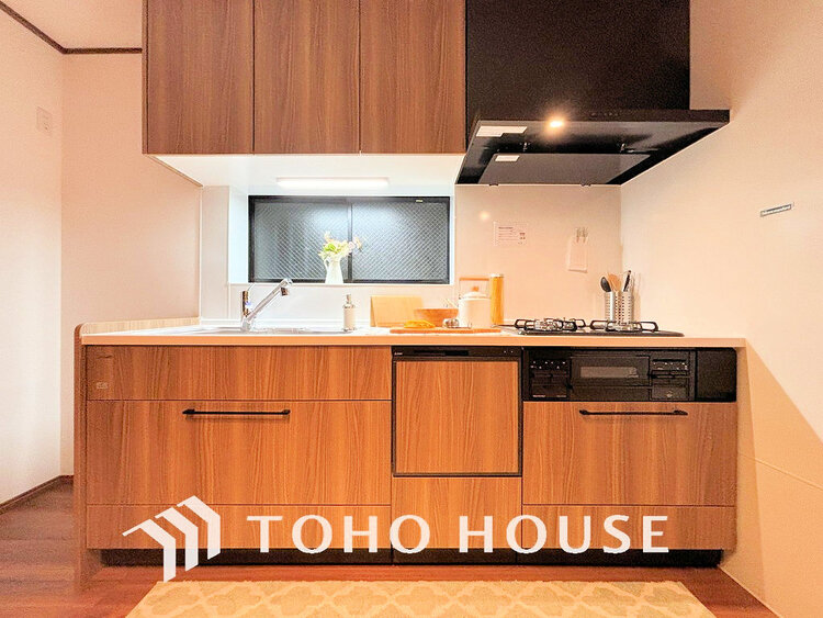 キッチン シンプルな部屋の雰囲気に溶け合うナチュラルキッチン