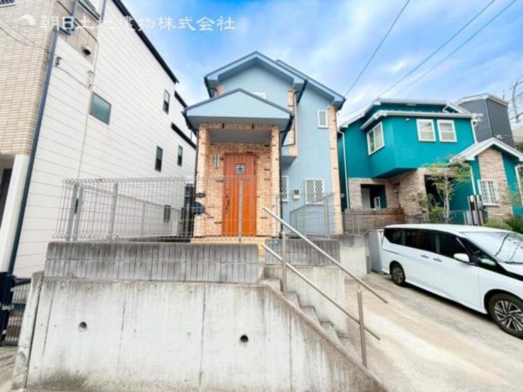 外観 【外観】流行に左右されず将来にわたって価値が継続する佇まい！良好な住環境が保たれたエリアで新生活を！