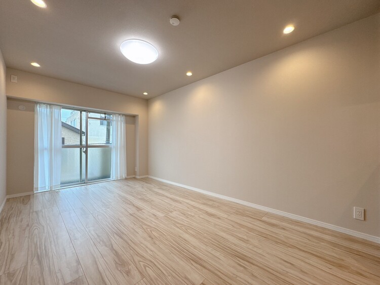 居間 飾り過ぎないシンプルな内装と偏り過ぎないデザインで統一しました。