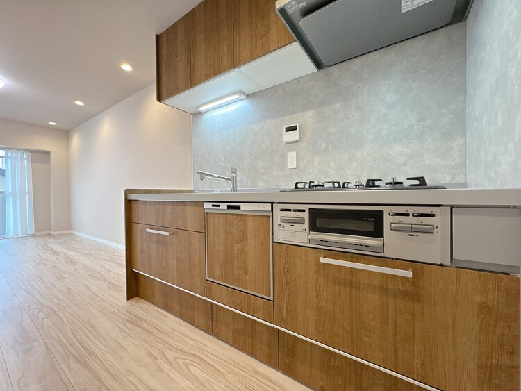 キッチン 洗練されたスタイリッシュなデザイン性と使いやすさを備えた仕様。