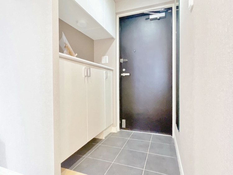 玄関 シューズボックスを完備した玄関です。