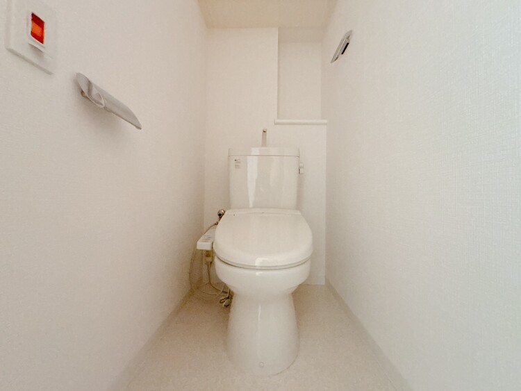 トイレ 暮らしの中のさりげないひとときの快適さにも、こだわりを、持って設備を配しております。