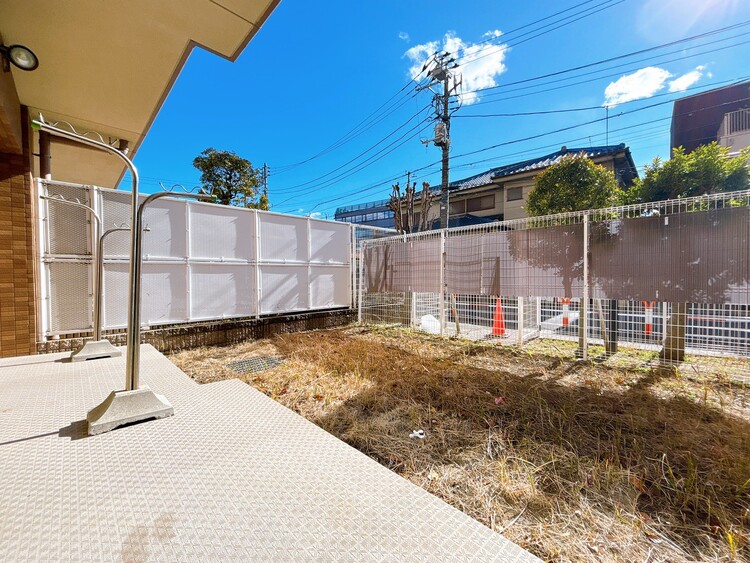 バルコニー 暮らしの中で、光と風を演出してくれるバルコニー。