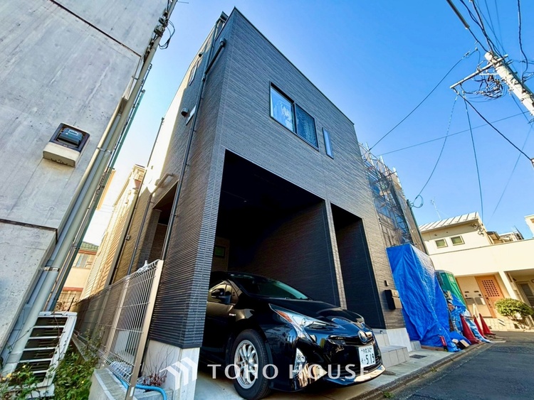 外観 【快適性＆機能性】住むほどに実感する快適性＆機能性。各空間を彩る設備は、デザイン性に優れたHigh Quality仕様が装備。広く使い勝手のよい空間と設備で、理想の暮らしを演出します