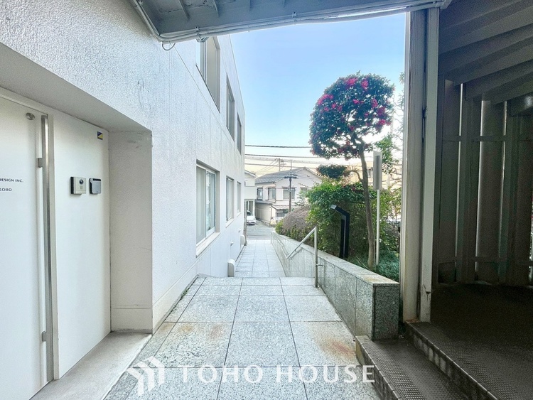 その他 現地に実際に行ってみることでしか感じられないことがたくさんあります。周辺環境や街の雰囲気など、たくさんのことを感じていただけます。是非一度ご見学くださいませ。