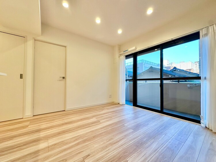 居間 伸びやかな空間のなかで、ゆったりとしたひとときを過ごせます。