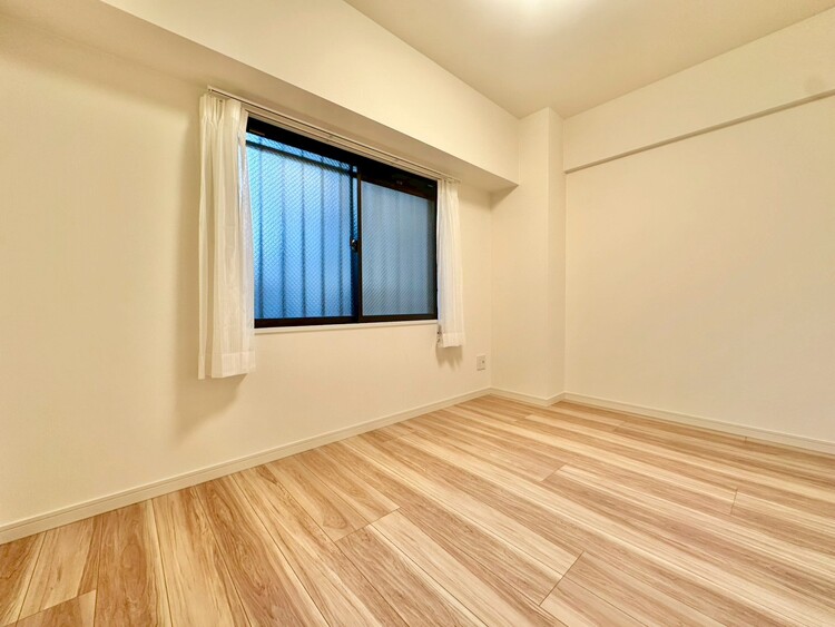 子供部屋 清かで艶やかな時間をもたらしてくれる室内です。