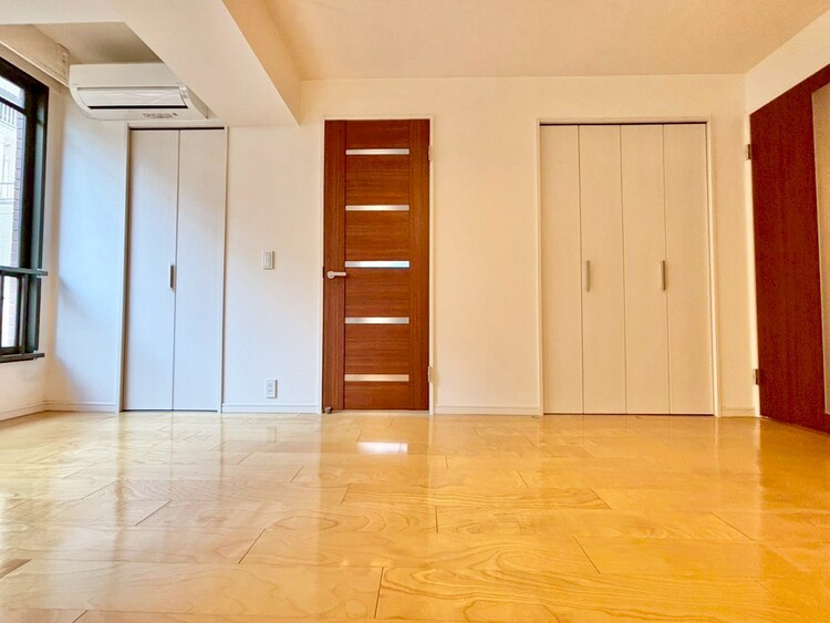 居間 充実した生活は伸びやかな居室空間から始まります。