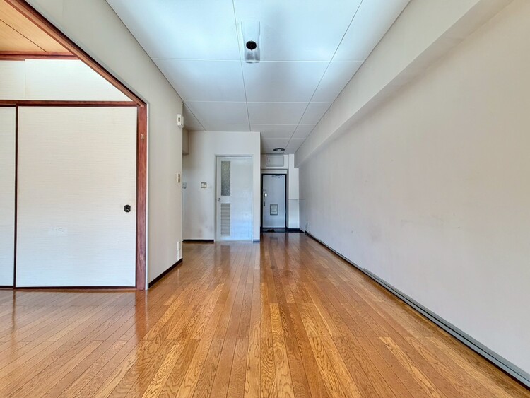 居間 伸びやかな空間のなかで、ゆったりとしたひとときを過ごせます。