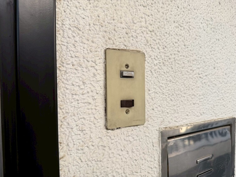 設備 誰が来てもわかる様にモニター付きインターホンを設置。