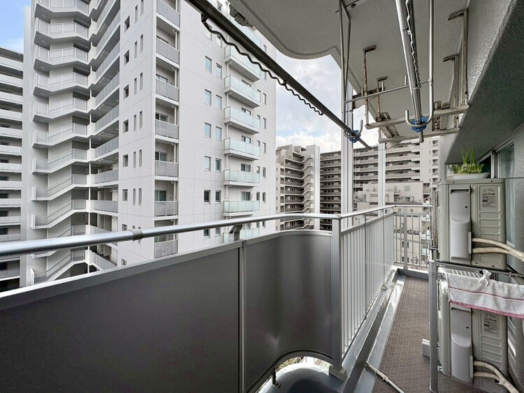 その他 朝の澄んだ空気や、夕方に吹く清々しい風を感じられるバルコニー。