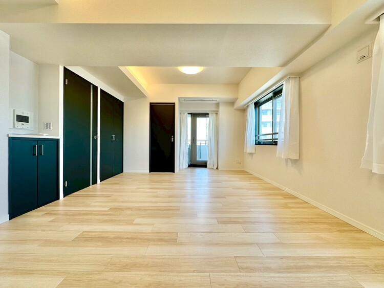 居間 充実した生活は伸びやかな居室空間から始まります。