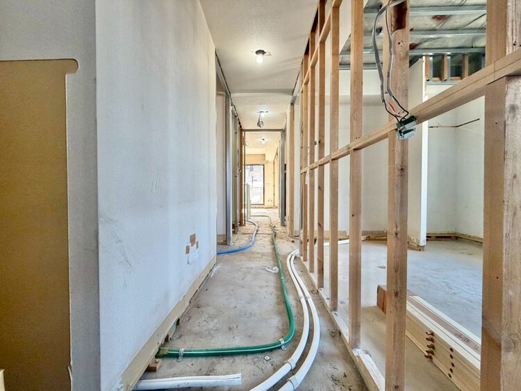 その他 安らぎに満ちた空間がここから始まります。※リフォーム前の参考写真です。