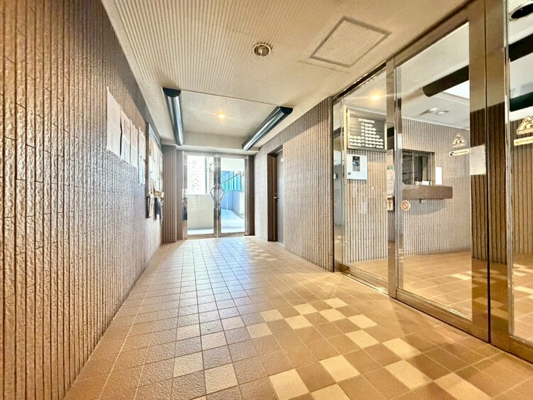 その他 館内は静寂な中が保たれており、管理が行き届いている印象を受けました。