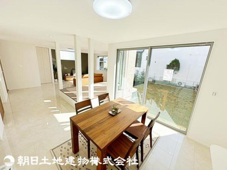 居間 【リビング（2024年11月撮影）】