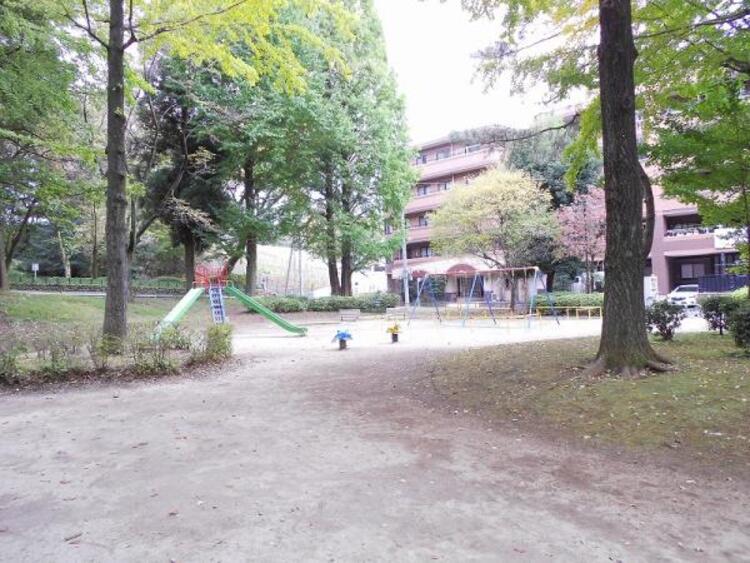 周辺 狭間公園迄620ｍ